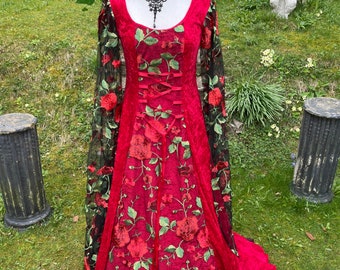 Black & Red Gothcore peony Samhain Halloween ball  gown meadow boho renaissance Vampire medieval pagan Celtic handfasting gown wedding dress