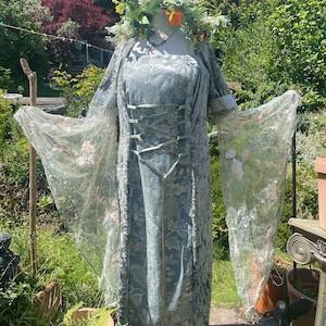 Fantasy celtic coronation woodland  Meadow elven pagan Handfasting renaissance  Medieval boho Wedding gown / dress 22 TO 28