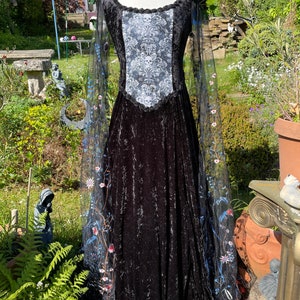 Bespoke steampunk Gothcore  &quot;timeless skull damask &quot; halloween   gown medieval renaissance pagan Handfasting celtic wedding gown 10 to 14