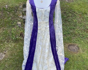 Vestido de novia celta de estilo pagano, renacentista medieval, de estilo lila oscuro, morado y marfil, de la pradera, de estilo Fairycore, de Handfasting y Elfcore, de tallas 8 a 14