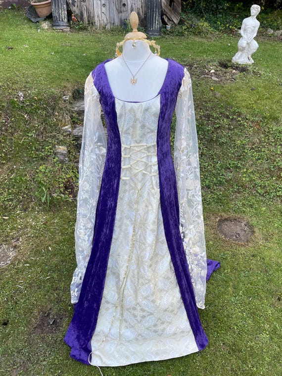 purple celtic wedding dress Purple Black Medieval Vintage High Neck Lace Appliques A Line Wedding Dresses