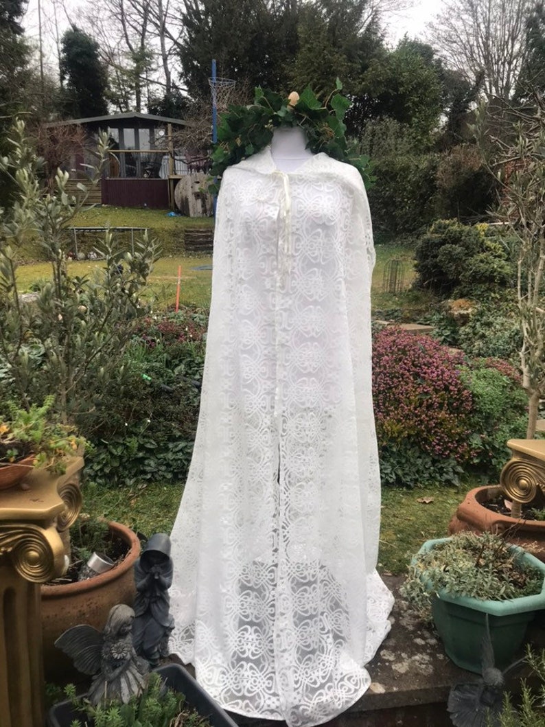 Stunning Celtic knotwork lace pale ivory Renaissance boho medieval fairycorr wedding Pagancore handfasting cloak image 7