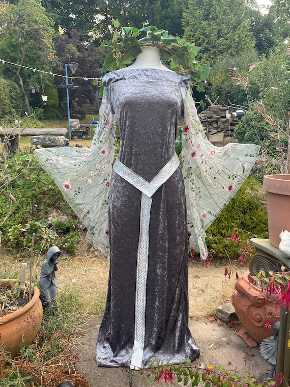 Handfasting gowns sales