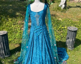 Celtic meadow teal Boho pre raphaelite Accolade  Fairycore  medieval renaissance  pagan Handfasting Elfcore wedding gown prom dress 10 to 14