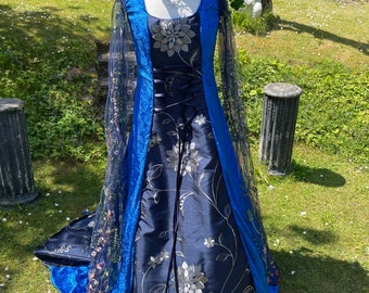 Elven bespoke navy & Royal Blue boho  meadow renaissance medieval pagan Celtic wedding handfasting gown / dress uk 8 to 14  US 6 to 12