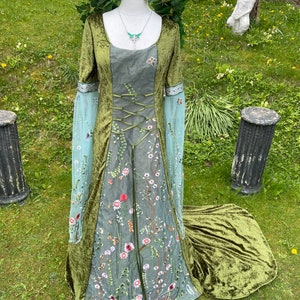 lady of the greenwood May Queen  meadow boho gown  moss green renaissance medieval pagan Celtic handfasting wedding gown / dress 8 to 14