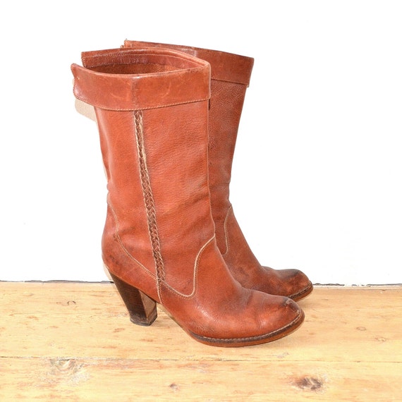 origami-fur-boot-tan-asian
