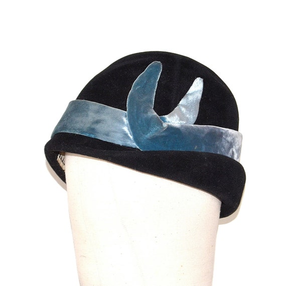 20s Velvet Cloche Hat - Roaring Twenties Flapper H