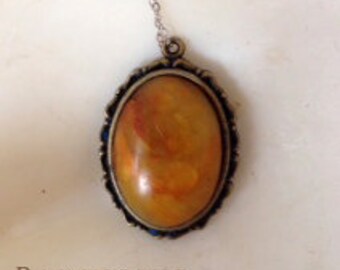 Faux Stone Oval Amber Pendant in Vintage-look Setting