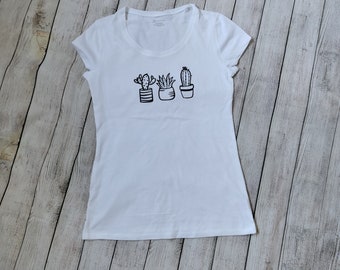 A Trio of Succulents BoHo Juniors Cut Large White T-Shirt, Size 11-13