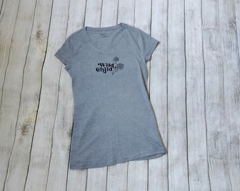 Wild Child with Wild Flowers Junior's Medium Gray T-Shirt