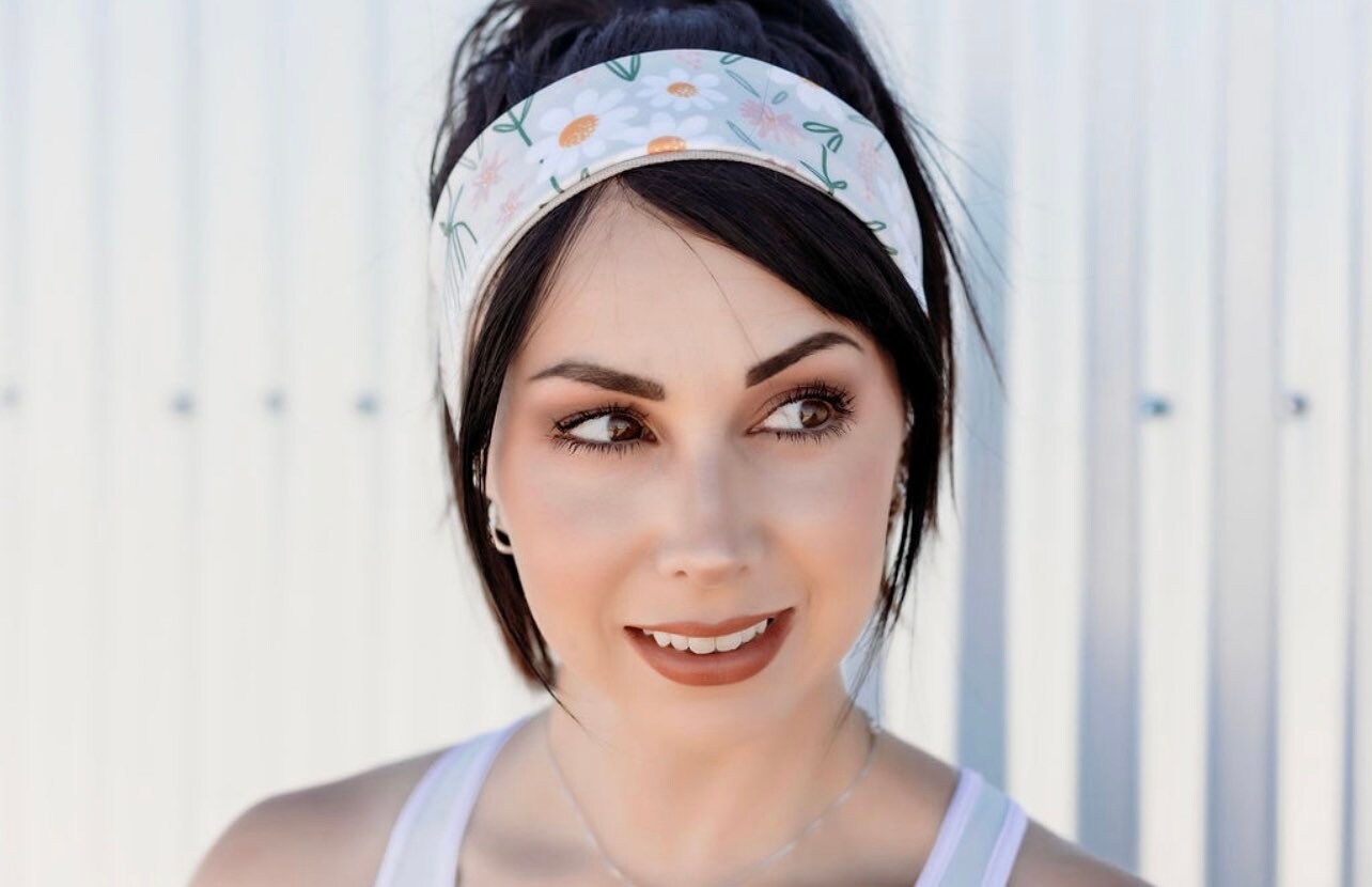 Floral Sport Headband for Running Workout Yoga Grip Moisture Wicking Floral Workout Headband: Stretchy Moisture-wicking Hair  main image 3