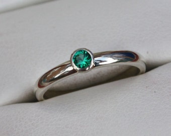 Emerald & White Gold Engagement Ring ~ simple Emerald Ring , Extra Fine Quality Emerald