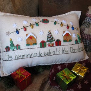 It's Beginning to Look a Lot Like Christmas Pillow (Cottage Style)