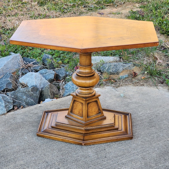 Mid Century Weiman Heirloom Capri Burl Side Hexagon Table/burl