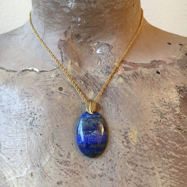 Polished Lapis Lazuli Stone Cabochon Pendant Necklace w Gold Leaf Pinch Bail on Gold Fancy Twisted Link Chain Druid Fantasy Egyptian Jewelry