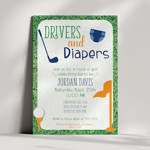 Puede incluir: Una invitaci&oacute;n a una fiesta de bienvenida al beb&eacute; con tem&aacute;tica de golf, en verde y blanco, con un palo de golf y un gr&aacute;fico de pa&ntilde;al. El texto dice "Drivers and Diapers" e incluye el nombre "Jordan Davis" y la fecha "Saturday, Sept. 25th".