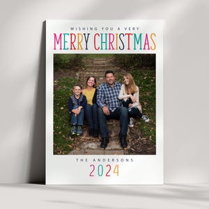 Kerstfotokaart - vakantiefotokaartsjabloon, kleurrijk vrolijk kerstfeest, geel, roze, groenblauw, doe-het-zelf, bewerkbare sjabloon - direct downloaden