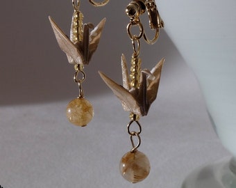 Handmade in Denmark, Clip on origami crane earrings - Beige crane and rutilated quartz