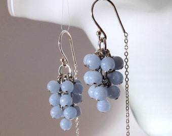 Boucles d'oreilles AA raisins angelites bleu avec enfileur de fil d'oreille en argent sterling 925