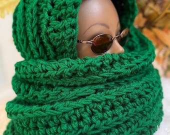 Handmade Chunky Crochet Scarf: Warm Acrylic Winter Fashion