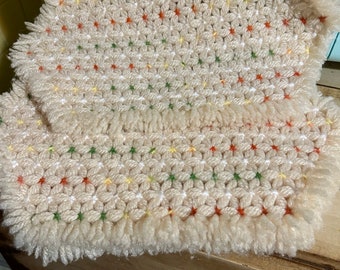 vintage crocheted placemats set of 4