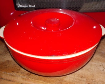 vintage universal cambridge covered bowl