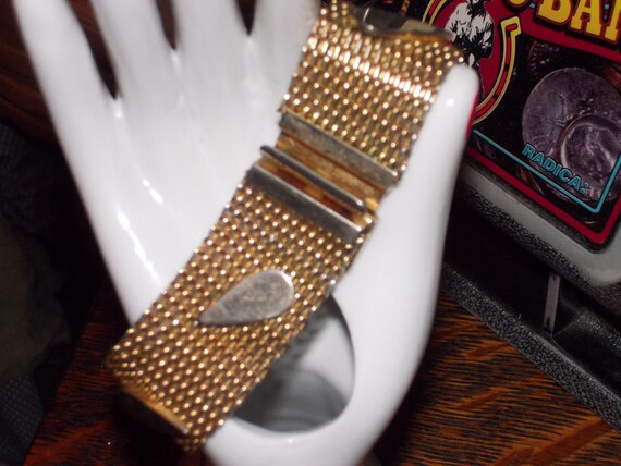 vintage gold wide mesh bracelet - image 2