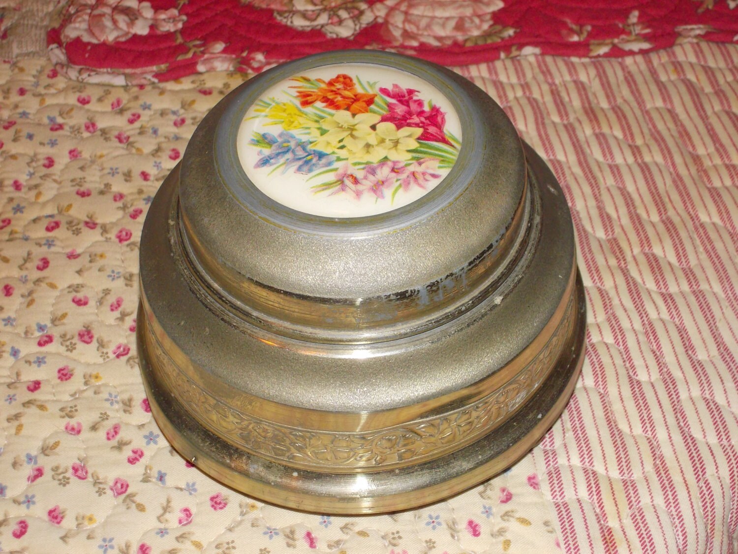 Vintage musical powder/trinket box Etsy