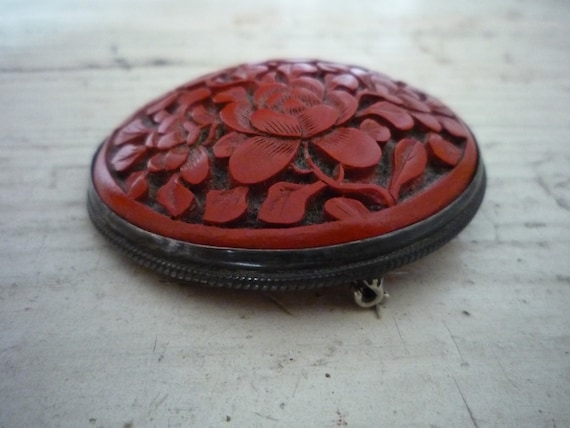 Vintage Chinese Handcrafted Carved Cinnabar Peony… - image 4