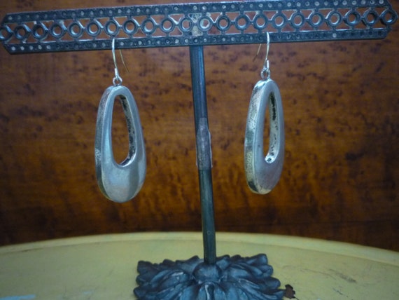 Vintage Sterling Silver Oval Hoop Dangling Earrin… - image 2