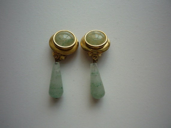 Vintage Natural Green Jade Gold Tone Dangling Clip