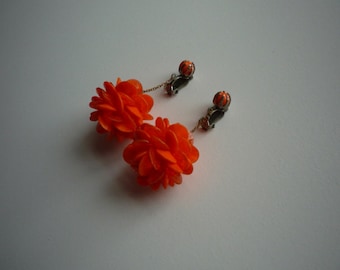 Vintage 1960's Bright Orange Large Mod Plastic Floral Ball Statement Dangling Clip On Earrings