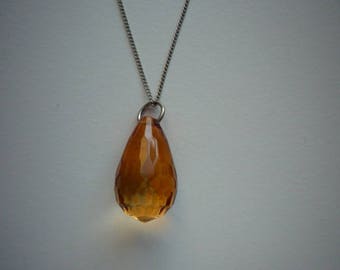 Vintage Faceted  Bakelite Translucent Pale Orange Large Pear Shape Bead Pendant Necklace