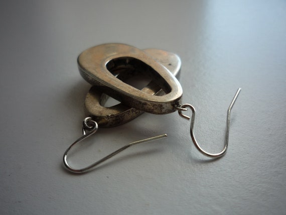 Vintage Sterling Silver Oval Hoop Dangling Earrin… - image 4