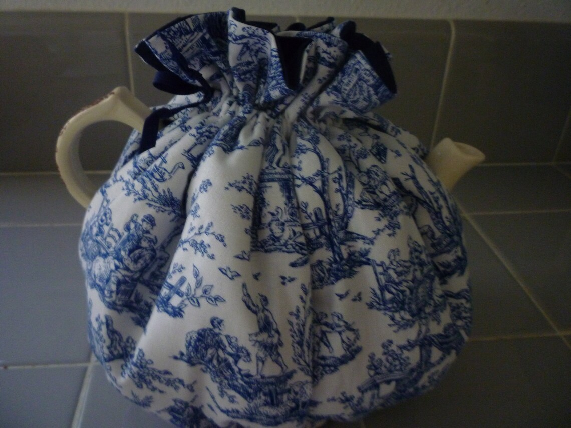 TEA COZY. Blue Toile Teapot Tea Cozy. Reversible Blue Toile Etsy