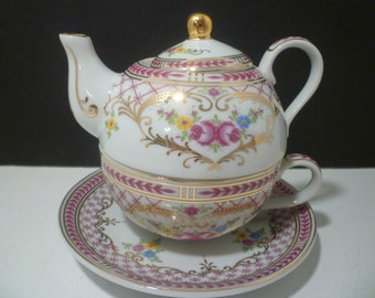 TEA FOR ONE “Sorelle” Porcelain Teacup/Teapot.