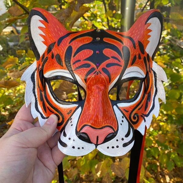 Tiger Masquerade *handcrafted leather mask*
