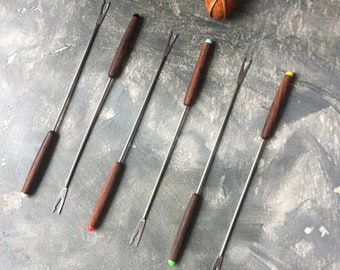 Fondue Forks Set of 6, Vintage Wooden Handled Forks, Mid Century Modern Fondue Forks, Hors de Oeuvre Forks, Appetizer Forks
