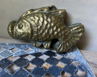 Solid Brass Fish Mould Wall Hanging, Antique Poured Brass Fish Mold, Kitchen Decor, Nautical Decor
