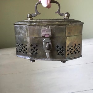Vintage Large Brass Footed Cricket Box with Handle, Latched Decorative India Brass Storage Box, Octagonal Shape Pierced Bass Box, Boho Style