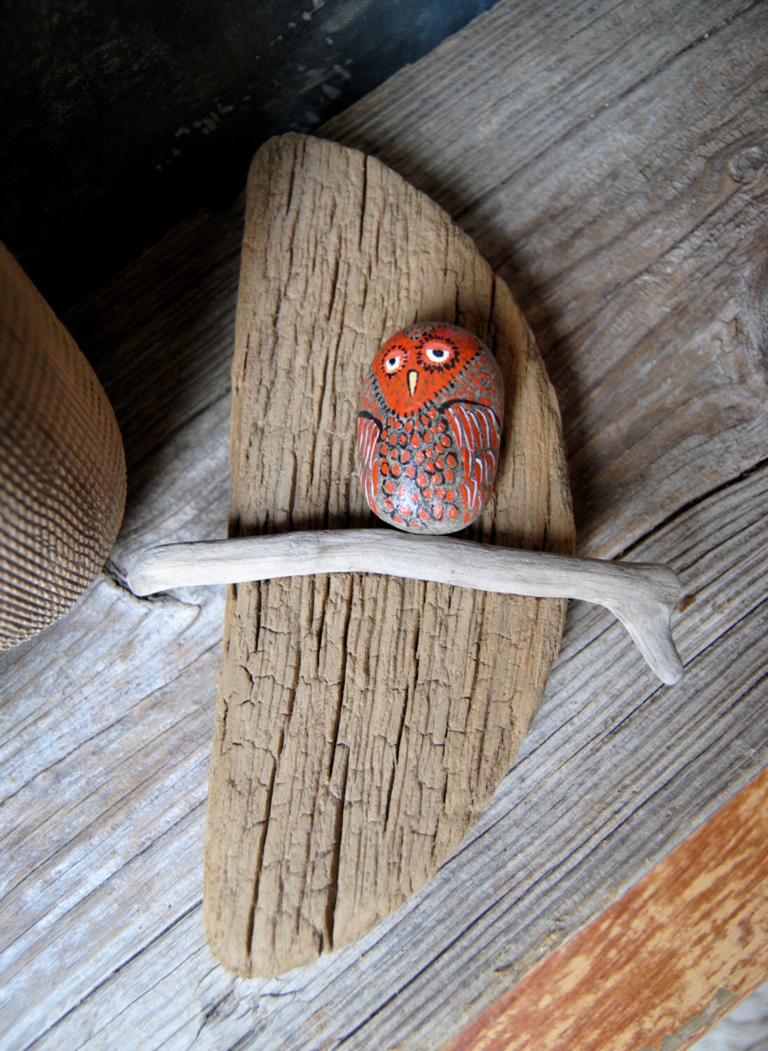 Owl Painted Rock on Driftwood, Painted River Pebble Owl Wall Hanging