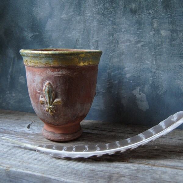 Vintage Fleur de Lis Embossed Clay Pot: Terracotta Whitewashed with Gold Accents