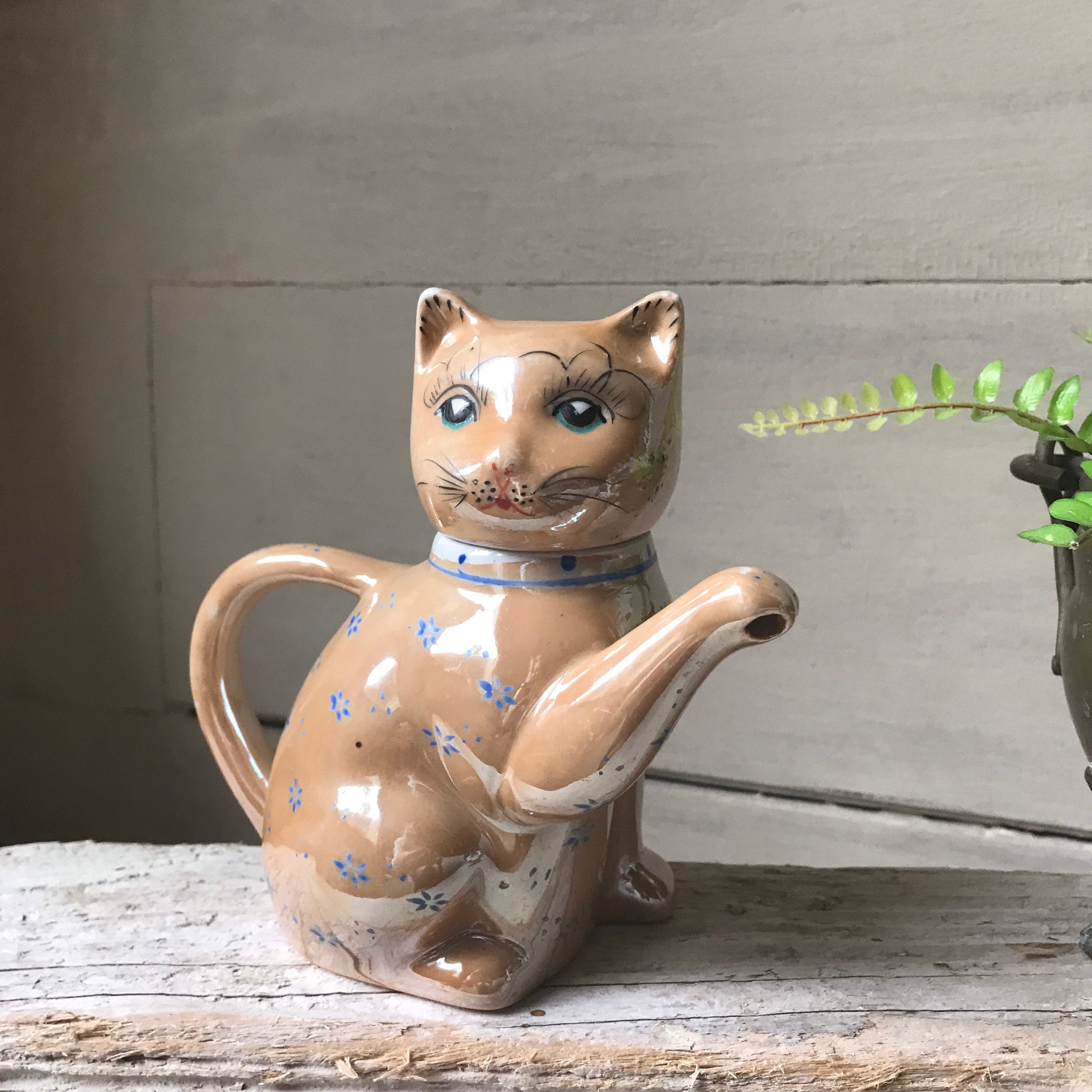 Vintage Lustreware Cat Teapot, Maneki Neko Teapot, Lucky Cat Vintage Lustreware Cat Teapot, Maneki Neko Teapot, Lucky Cat