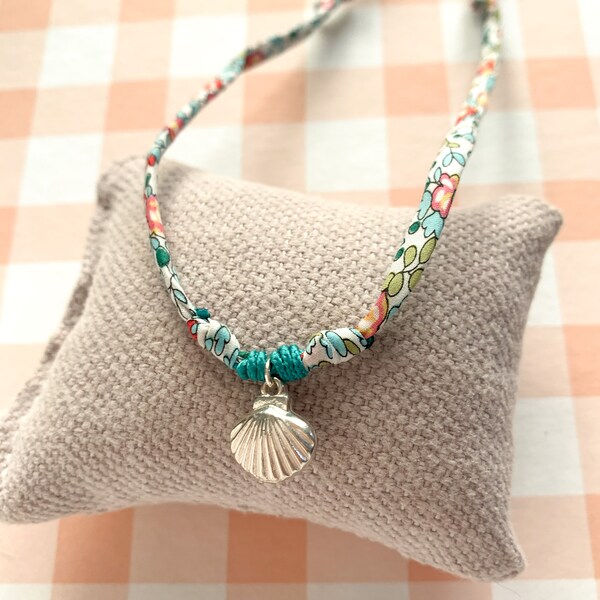 Cadeau pour fille / Collier Shell Charm Memento / Cordon Liberty / CAMINO Liberty