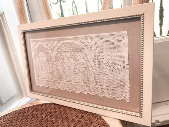 Baptism gift/ Virgin Mary and Jesus Nativity frame/ lace/home decoration/SALVE