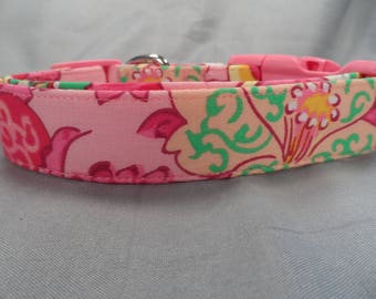 Girl Dog Collar, Flirty Pink and Green Flower Scroll