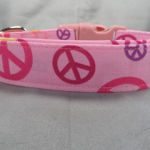 Pink Dog Collar, Peace Signs on Pink