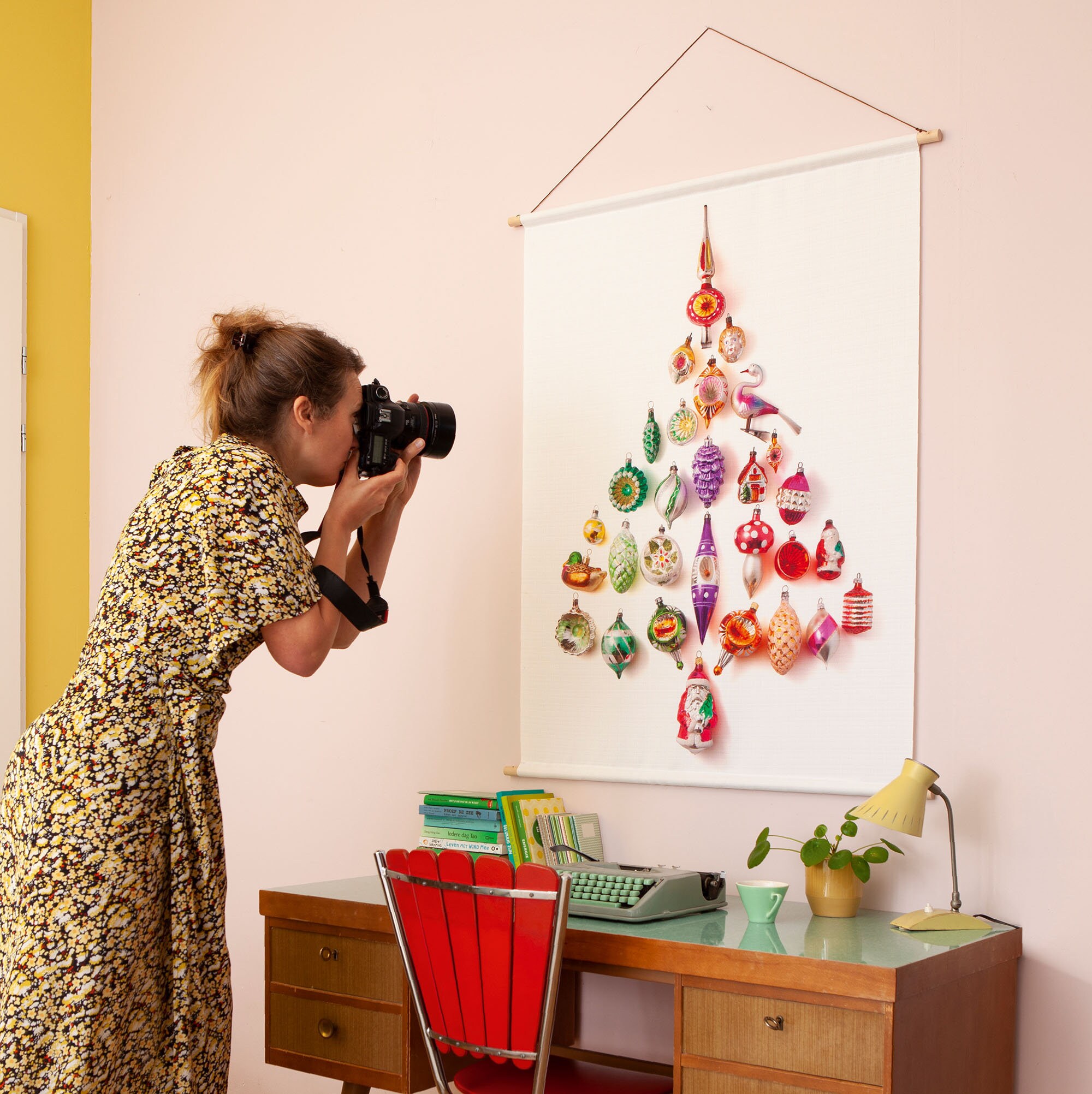 Kerstboom op stof van vintage kerstballen Etsy