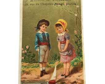 RESERVADO PARA ADRIENNE Tarjeta comercial de cromo publicitaria francesa antigua, niños jugando al aire libre